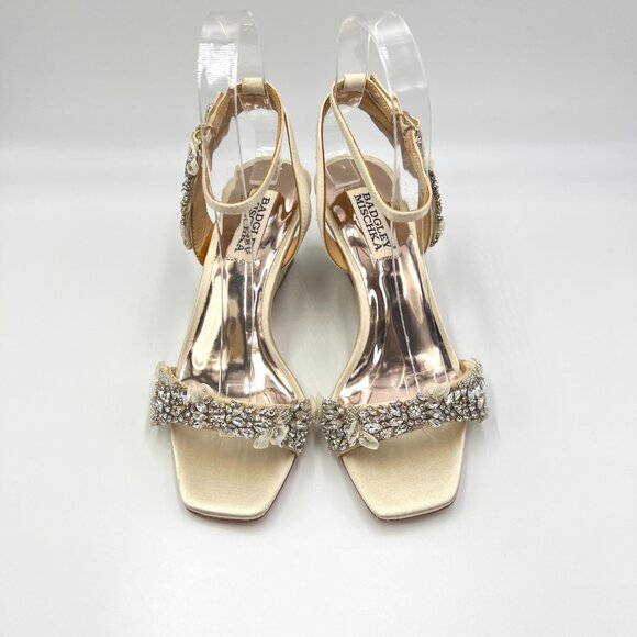 Badgley Mischka Size 5 Ivory White Satin Jeweled Wedges‎ Dress Sandals Shoes - Picture 2 of 13